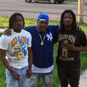 Meet your Posher, Robert